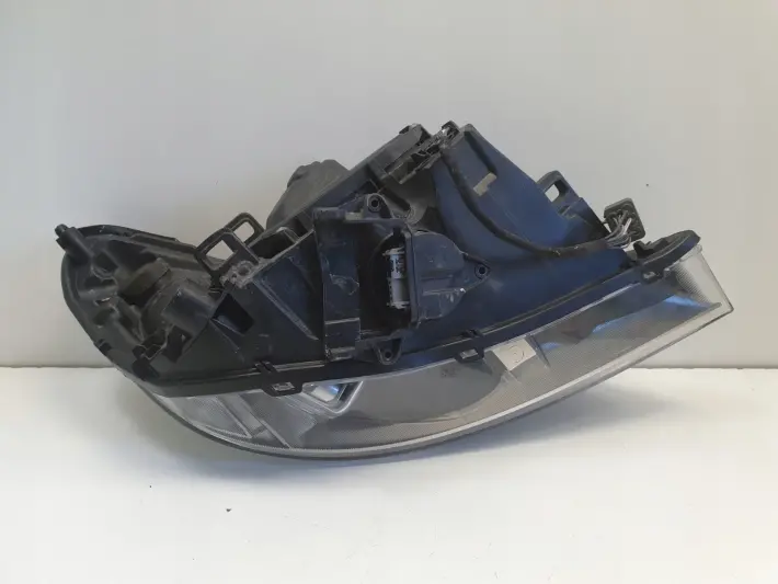 Volvo V60 S60 II PRZEDNIA LAMPA LEWA lewy przód XENON 31299990