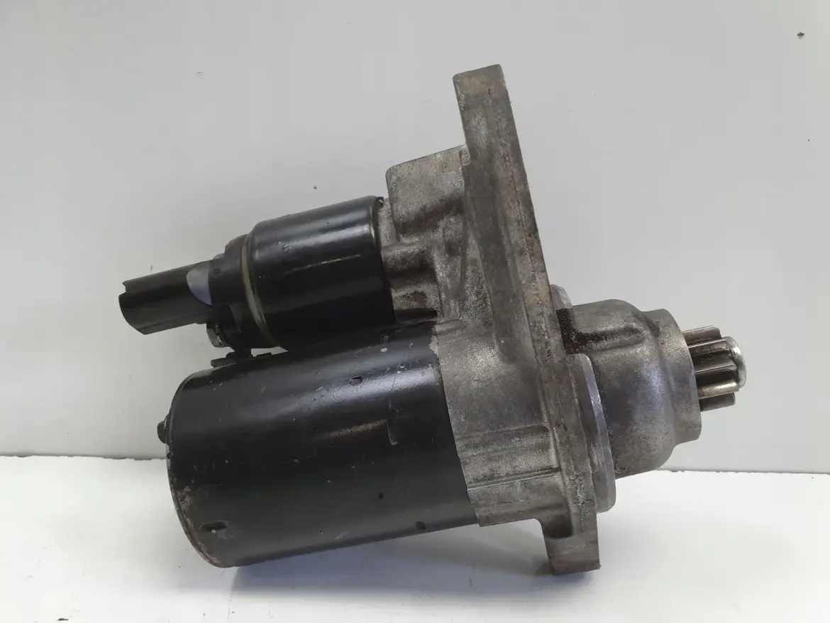 Skoda Octavia II 1.6 FSI ROZRUSZNIK bosch 0001120406