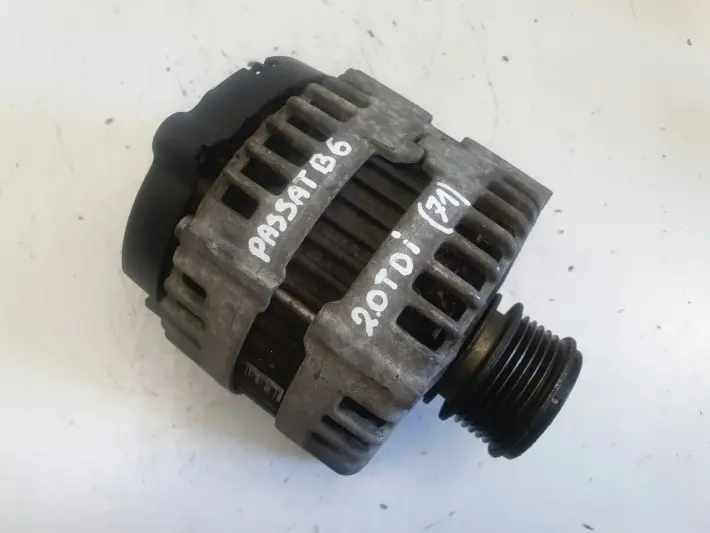 VW Passat B6 2.0 TDI ALTERNATOR bosch 03G903023 180A