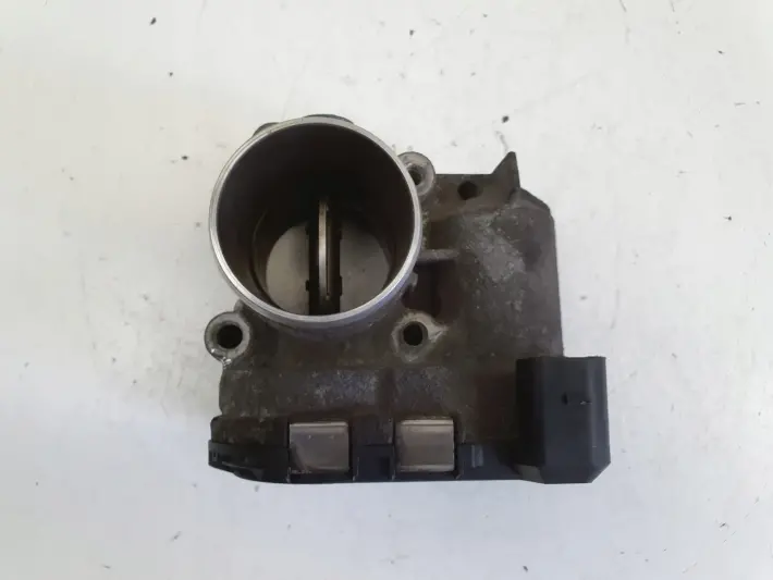 Opel Vivaro Trafic 2.0 DCI ROZRUSZNIK 0281002681 bosch 8200330810