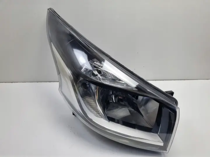 Renault Trafic III 14-19r PRZEDNIA LAMPA PRAWA PRAWY PRZÓD 260109424R