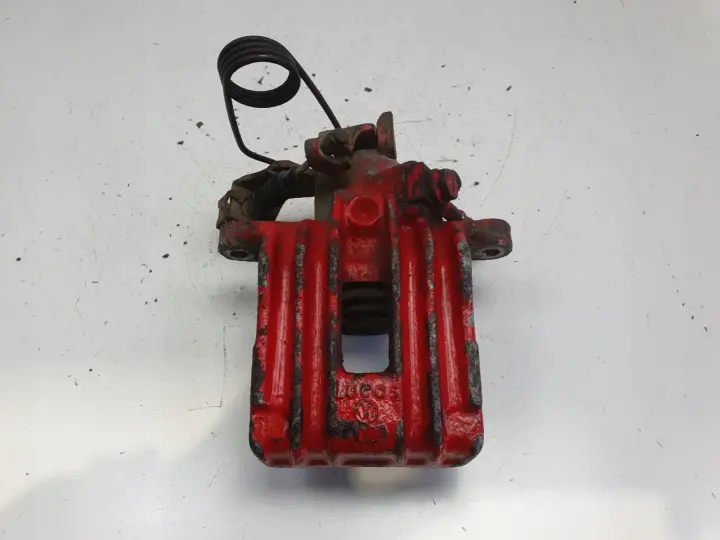 VW Golf IV Audi A3 PRAWY ZACISK HAMULCOWY tył pasażera