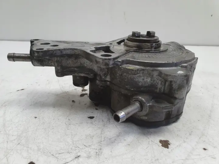 Skoda Fabia I 1.9 TDI 99-08r POMPA VACUM wakum LUK 038145209E