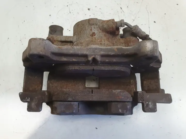 Volvo S60 II V60 I PRZEDNI ZACISK HAMULCOWY prawy przód pasażera 31471664