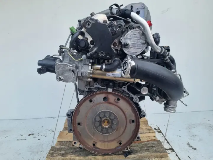 SILNIK BEZ OSPRZĘTU Volvo V70 II 2.4 D D5 DIESEL 163KM pali D5244T D5244T5
