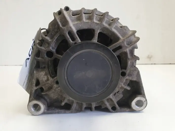 Volvo S40 II V50 C30 1.6 D ALTERNATOR 30659389