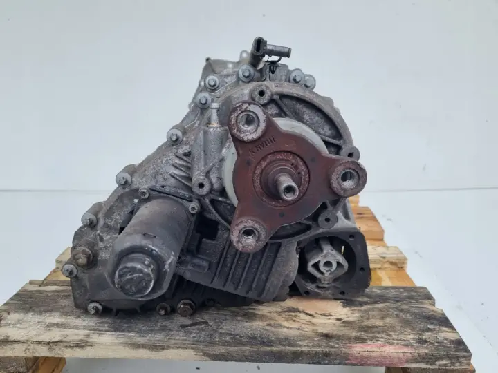 BMW X3 E83 2.0 D DIESEL REDUKTOR MANUALNEJ SKRZYNI BIEGÓW manual