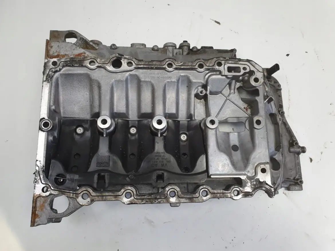 Audi A3 II 8P 1.8 TFSI MISKA OLEJU Olejowa 06L103603AT