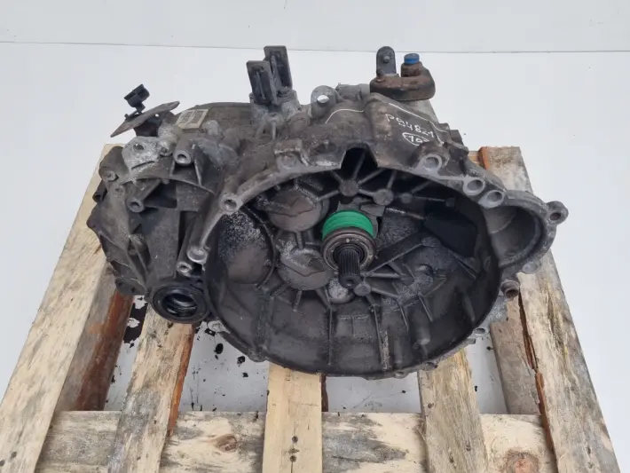 Volvo S60 V70 II 2.5 T turbo SKRZYNIA BIEGÓW manualna P9482180