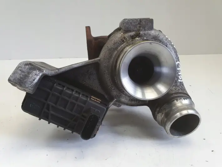 BMW E87 E90 E91 2.0 D N47 TURBOSPRĘŻARKA turbo 7800594