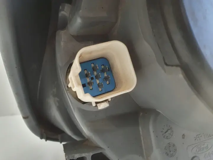 Ford Fiesta MK6 LIFT 05-08r PRZEDNIA LAMPA LEWA LEWY PRZÓD anglik