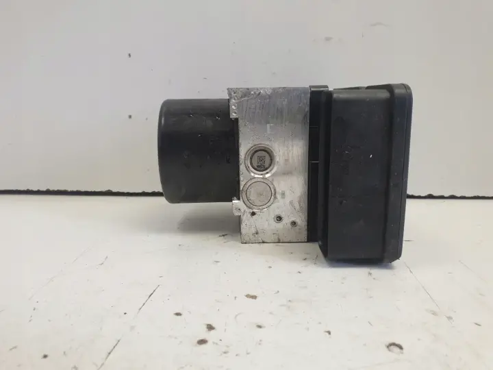 Volvo V70 III S80 II POMPA ABS hamulcowa 31329139