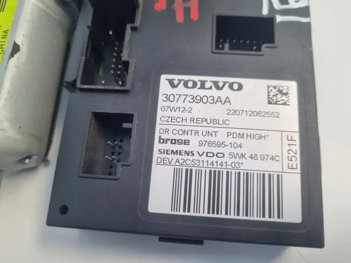 Volvo S40 II V50 PRAWY PRZEDNI PODNOSNIK SZYBY przód moduł 30773903AA