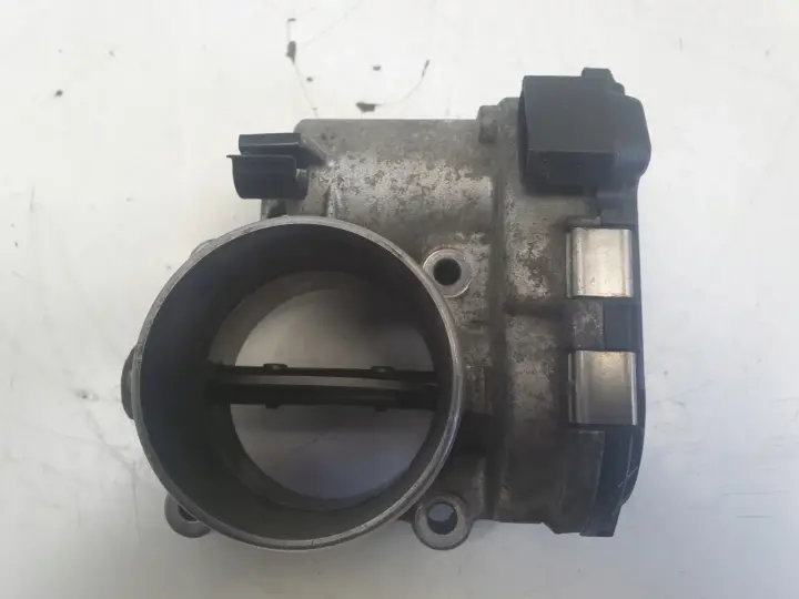 Volvo V70 III S80 II 2.4 D5 PRZEPUSTNICA 31216665