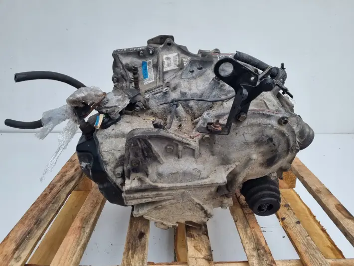 Volvo V70 II 2.4 20V AUTOMATYCZNA SKRZYNIA BIEGÓW automat 55-51SN 8675411