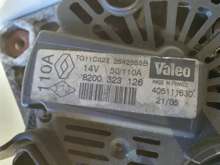 Renault Megane II 1.6 16V ALTERNATOR valeo 8200323126 110A