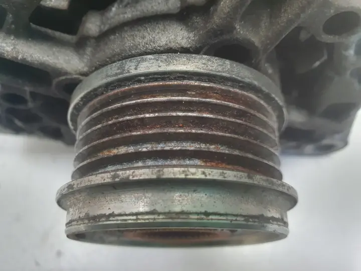 Opel Corsa D 1.2 1.4 16V ALTERNATOR