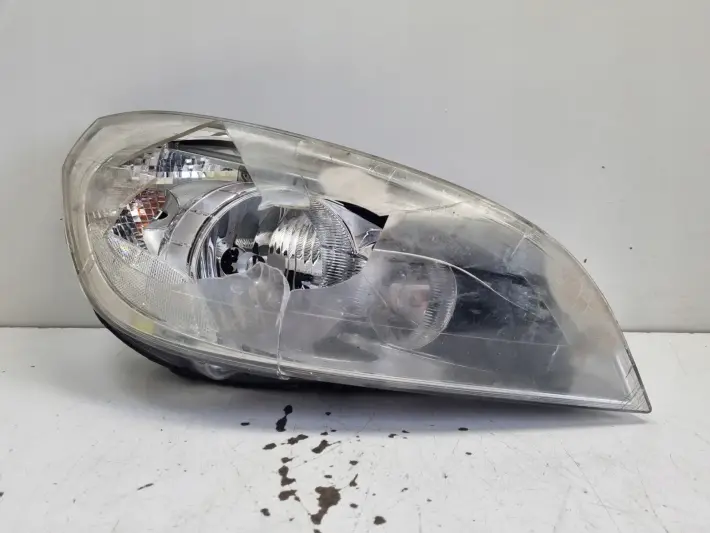 Volvo S60 II V60 10-13r PRZEDNIA LAMPA PRAWA PRAWY PRZÓD europa 31299995