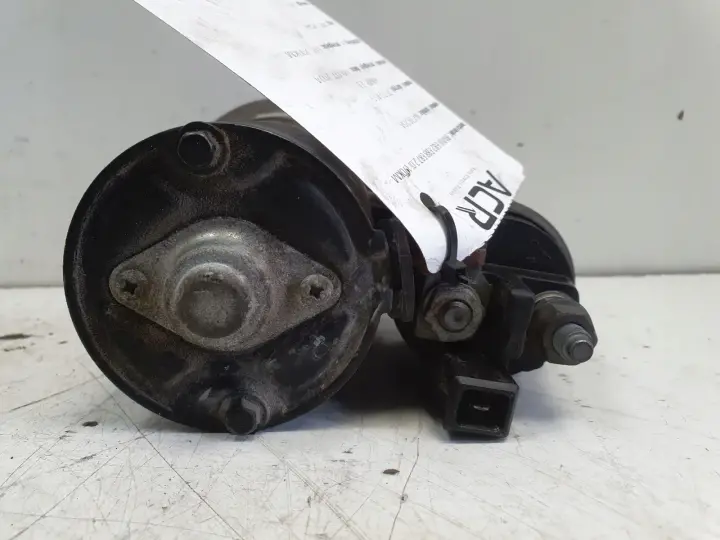 BMW E90 2.5 i ROZRUSZNIK 0001107424 bosch