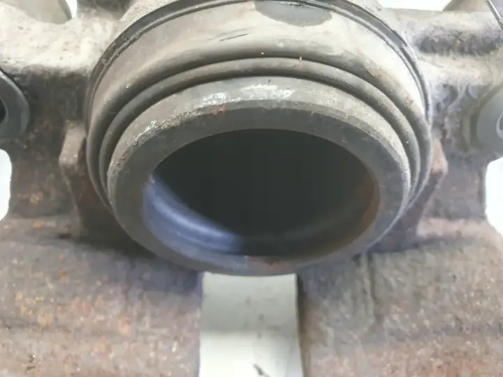 Volvo S90 V90 PRZEDNI ZACISK HAMULCOWY lewy przód KIEROWCY 31471663