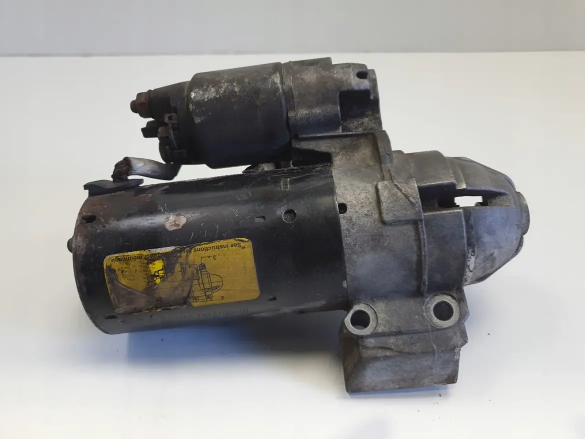 BMW E90 2.0 D N47 ROZRUSZNIK 0001139016 bosch