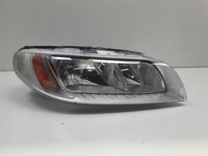 Volvo S80 II V70 III LIFT PRZEDNIA LAMPA PRAWA PRAWY PRZÓD europa 31420020