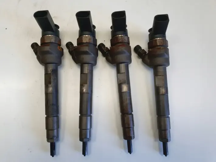 BMW E87 E90 E91 2.0 D WTRYSKIWACZ wtrysk 0445110289