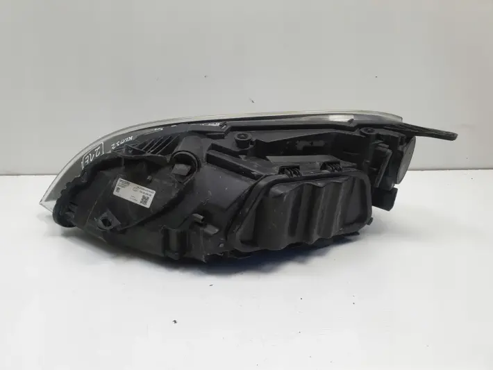 VOLVO V40 II 12-19r PRZEDNIA LAMPA PRAWA PRAWY PRZÓD europa 31283327