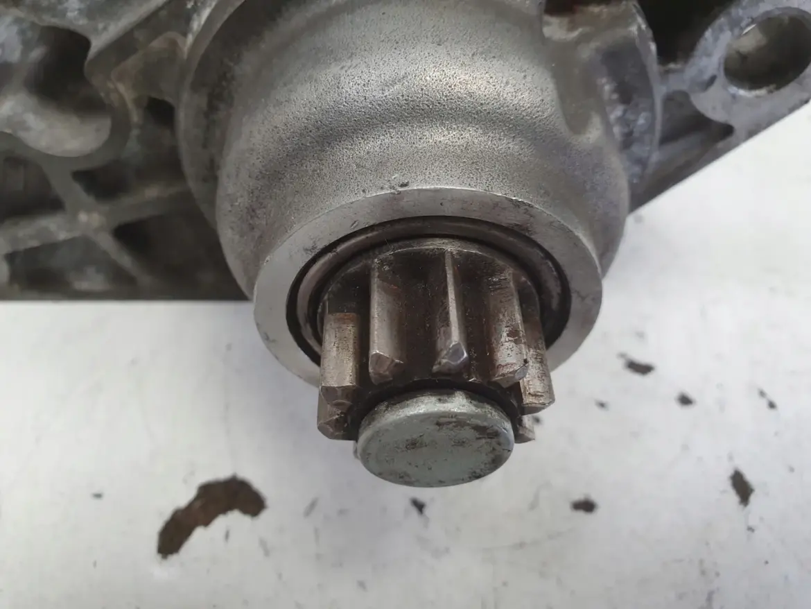 Skoda Octavia II 1.6 FSI ROZRUSZNIK bosch 0001120406