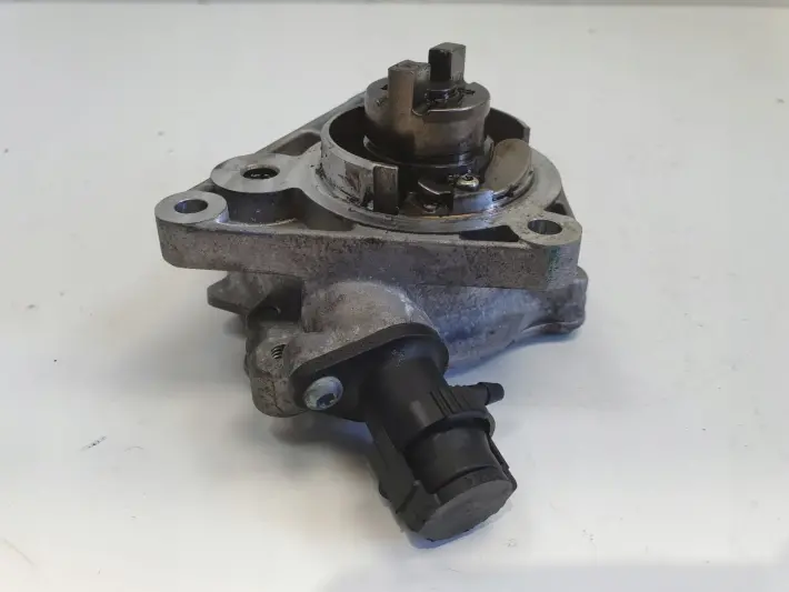Volvo V90 II S90 2.0 B5 VACUM POMPA wakum 31430647