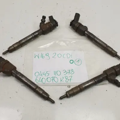 Mercedes W169 2.0 CDI WTRYSKIWACZ 0445110378