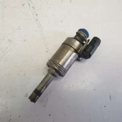 Ford Fiesta MK7 1.0 ECOBOOST WTRYSKIWACZ WTRYSK paliwa 0261500556