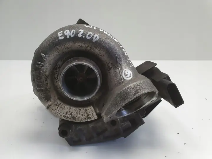 BMW E87 E90 E91 2.0 D TURBOSPRĘŻARKA turbo 7795498