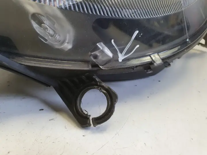 Mini R56 Cooper 06-13r PRZEDNIA LAMPA LEWA LEWY PRZÓD anglik 0301225701