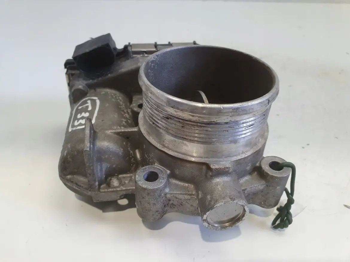 Volvo S40 II V50 2.4 D5 PRZEPUSTNICA 31216665 0280750520