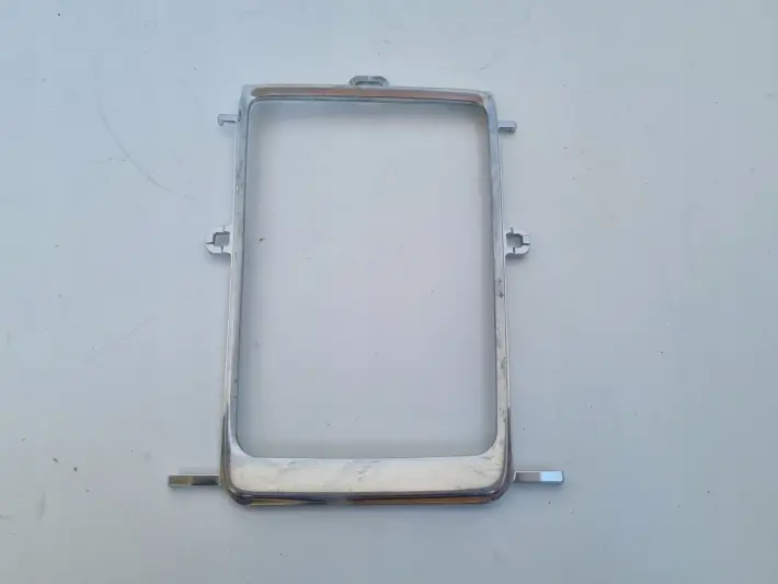 Volvo S60 II V60 V40 II RAMKA RADIA Dekor 31267052