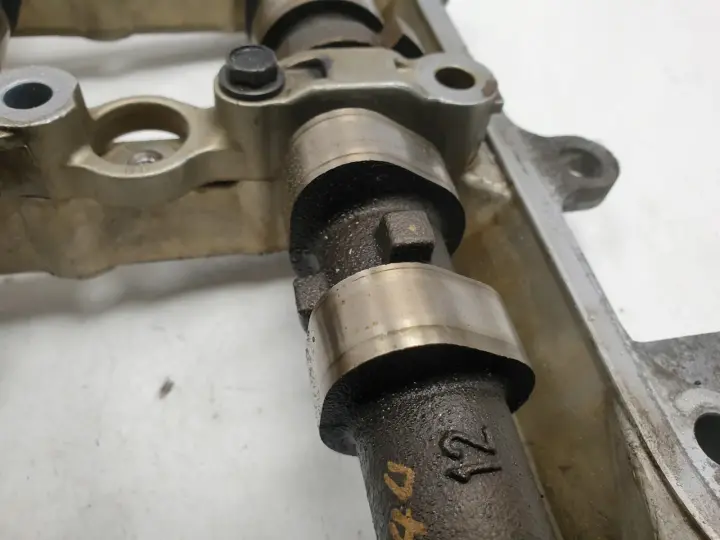 Lexus IS250 IS 250 2.5 V6 WAŁKI ROZRZĄDU wałek