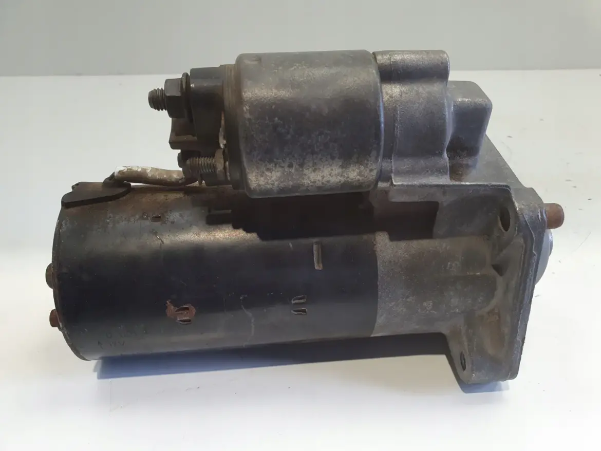 Volvo S60 I V70 II 2.4 D5 ROZRUSZNIK bosch 0001109264
