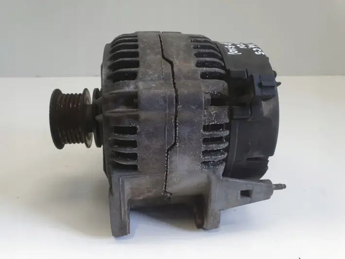 Audi 80 B4 1.9 TDI ALTERNATOR bosch 0123505011 120A