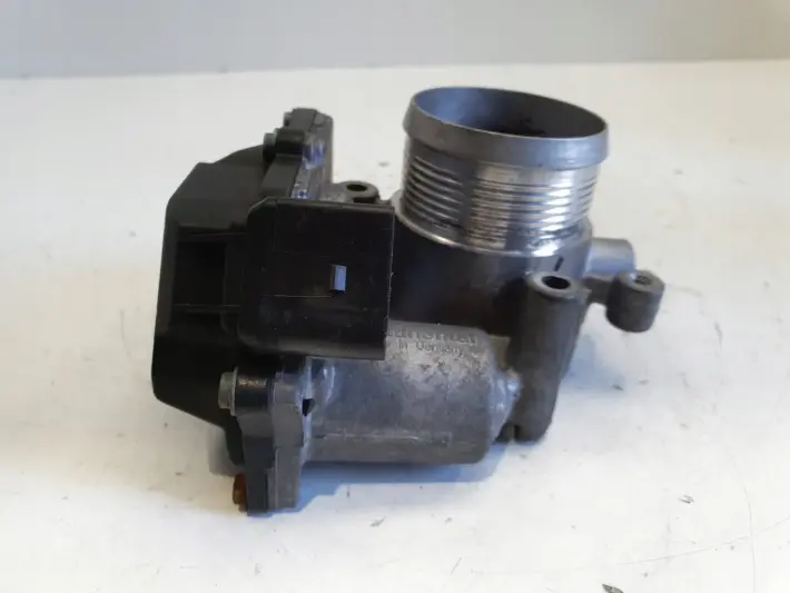 VW Passat B6 2.0 TDI PRZEPUSTNICA 03L128063AF