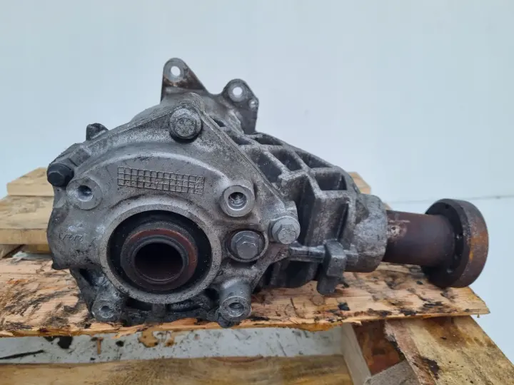 Volvo XC70 III 2.4 D5 REDUKTOR SKRZYNI BIEGÓW 10330563