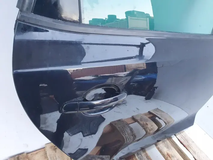 VW Polo V 6R TYLNE DRZWI PRAWE PRAWY TYŁ LA9W