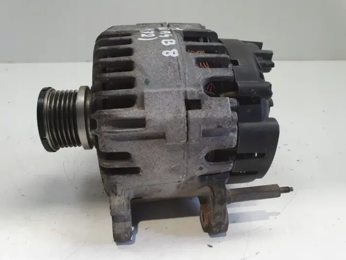Audi A4 B8 2.0 TDI ALTERNATOR valeo 06F903023P 140A