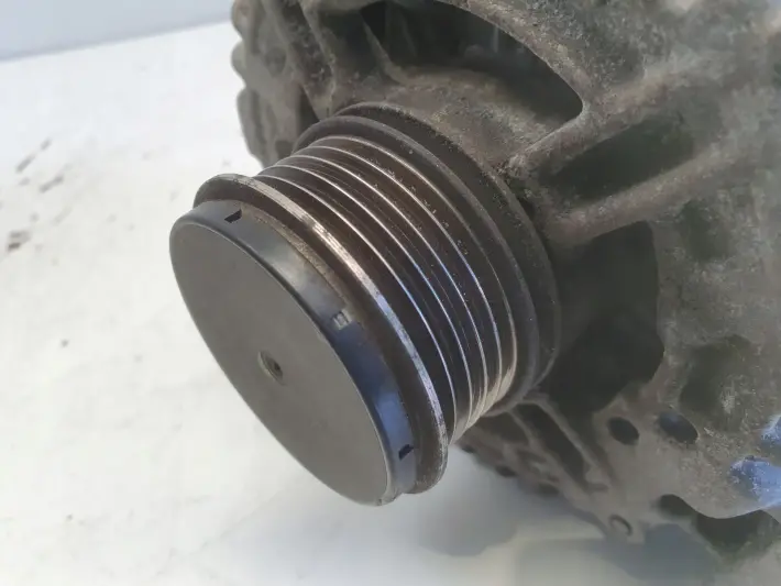 Volvo C30 2.4 D5 06-12r ALTERNATOR 0121615014