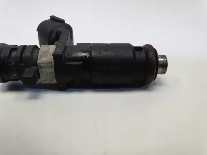 Seat Altea 1.6 8V WTRYSKIWACZ wtrysk 06A906031CM