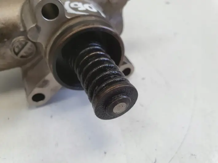 Audi A3 II 8P 2.0 TFSI POMPA WTRYSKOWA paliwa