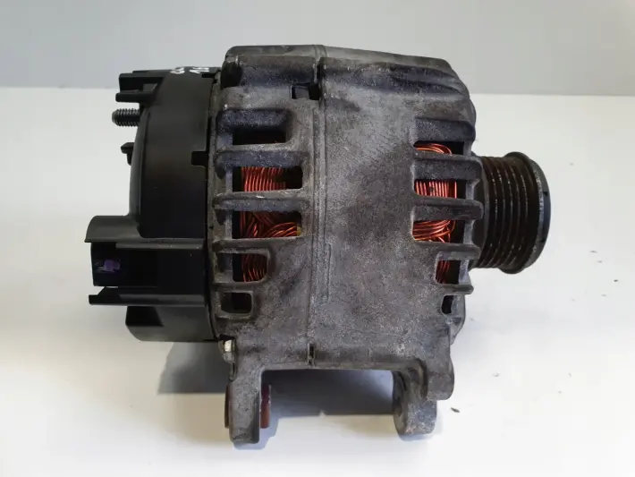 Skoda Octavia II 1.6 8V ALTERNATOR valeo 03L903023F 140A