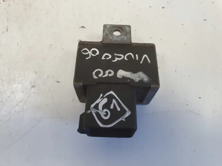 Opel Vivaro Trafic Diesel PRZEKAŹNIK ŚWIEC ŻAROWYCH 7700115078