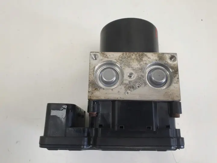 Volvo V60 S60 II POMPA ABS Sterownik 31329137
