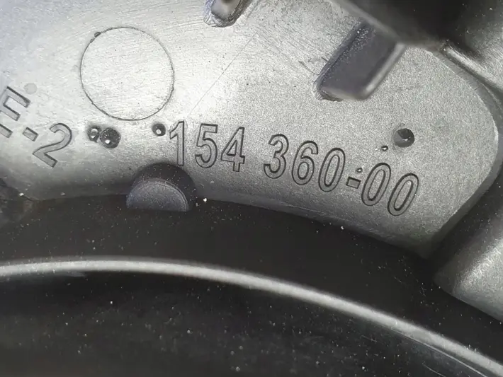 Mercedes W211 02-06 PRZEDNIA LAMPA PRAWA prawy przód anglik 154360-00